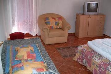 Hungary Privát Debrecen, Exterior